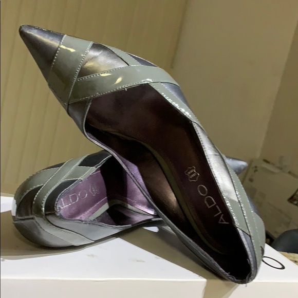 SOLD….Pointy toe pumps - Picture 3 of 3